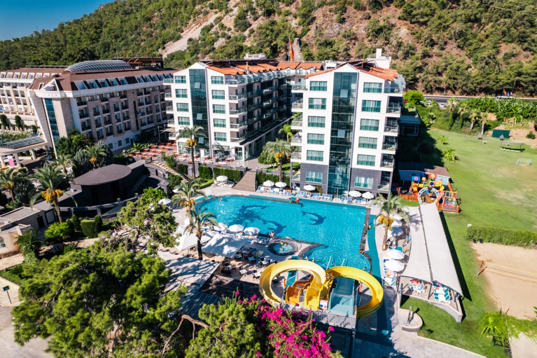 Grand Ring Hotel 7/62