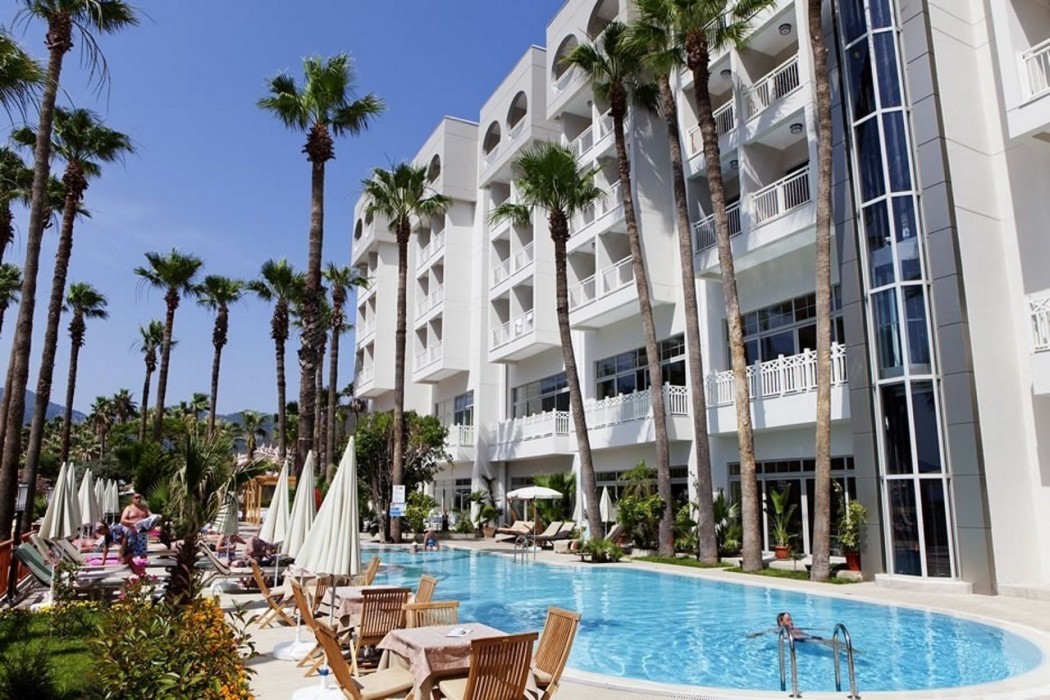 Quadas Hotel - Adults Only 12/63