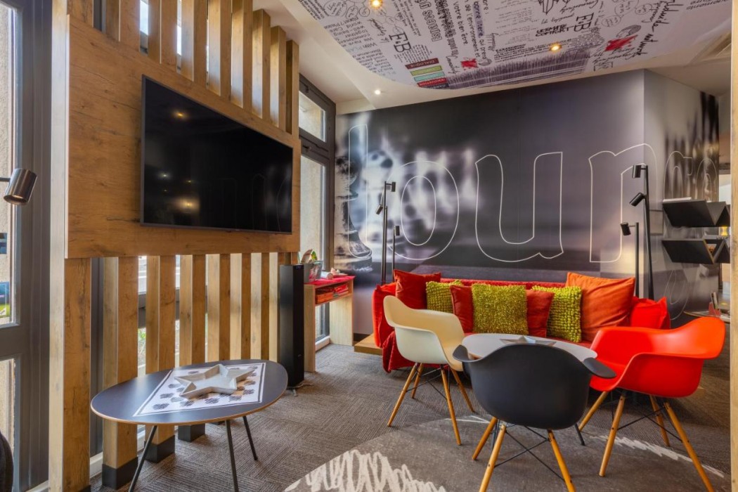 B&B Hotel Chartres Centre Cathedrale 10/50