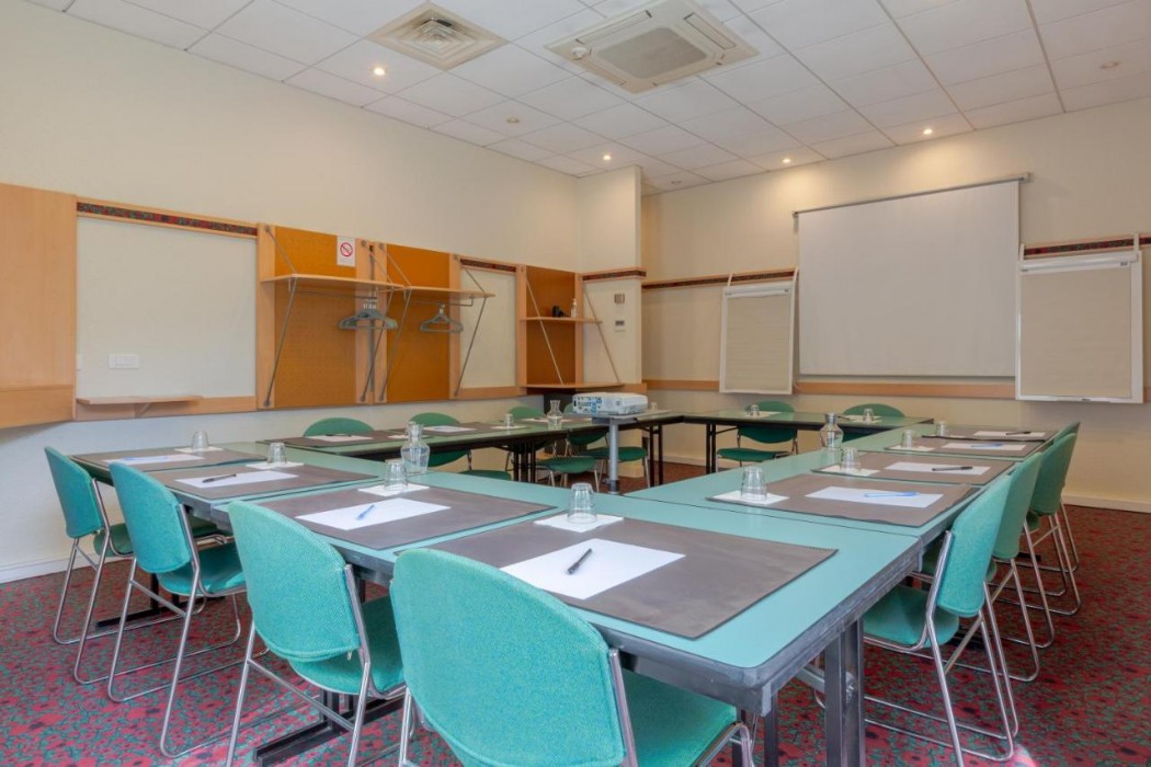 B&B Hotel Chartres Centre Cathedrale 13/50