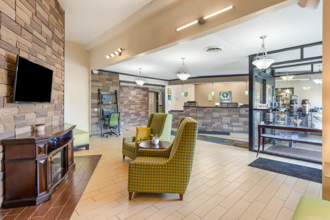Quality Inn & Suites Delaware South 10/25