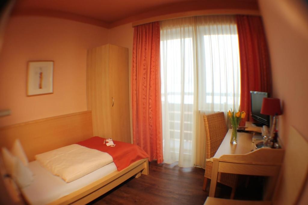 AKZENT Hotel Murrer 11/63