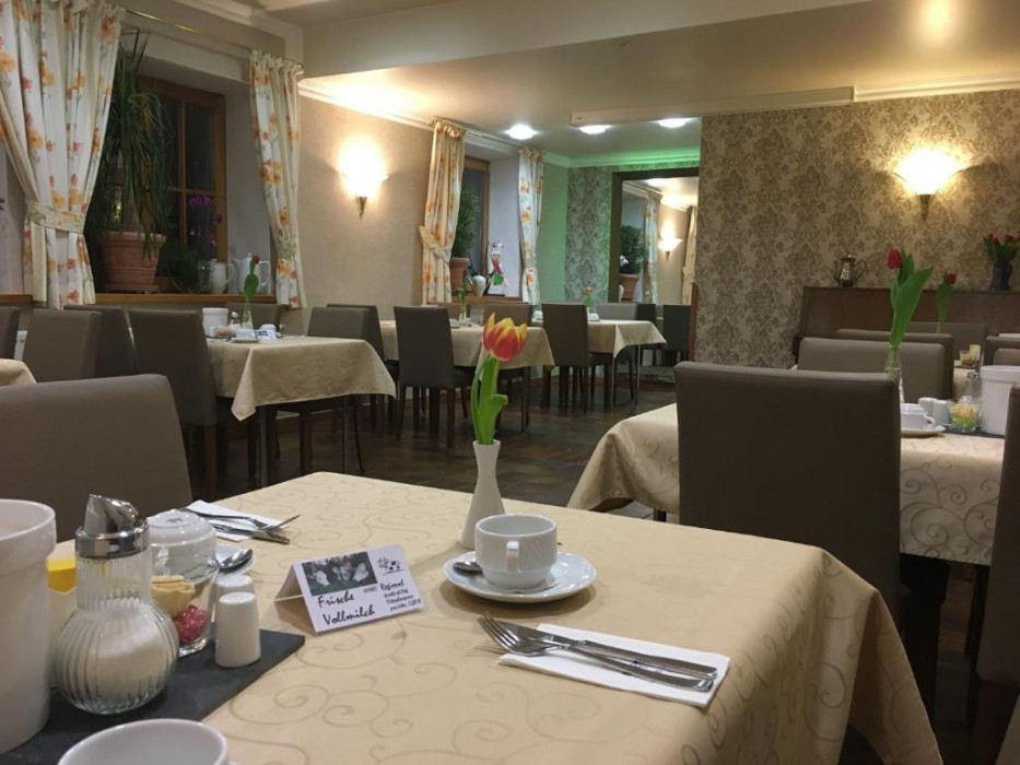 AKZENT Hotel Murrer 23/63