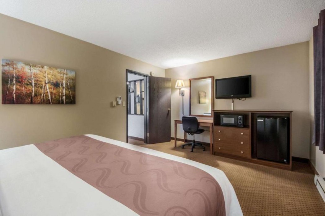 Quality Inn & Suites Newberry, MI 9/49