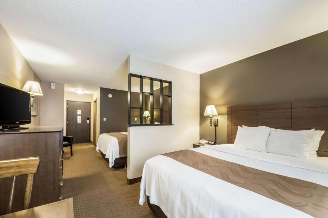 Quality Inn & Suites Newberry, MI 14/49
