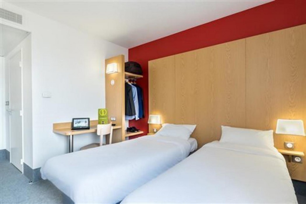 Room at B&B Hotel Cannes La Bocca Plage, CANNES