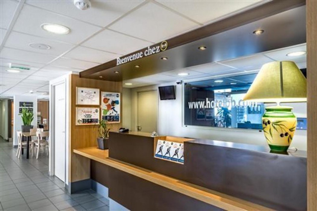 Lobby at B&B Hotel Cannes La Bocca Plage, CANNES