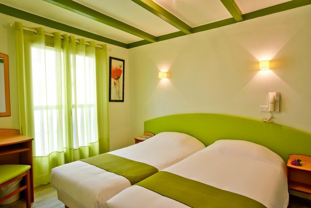 HOTEL DE FRANCE 8/52