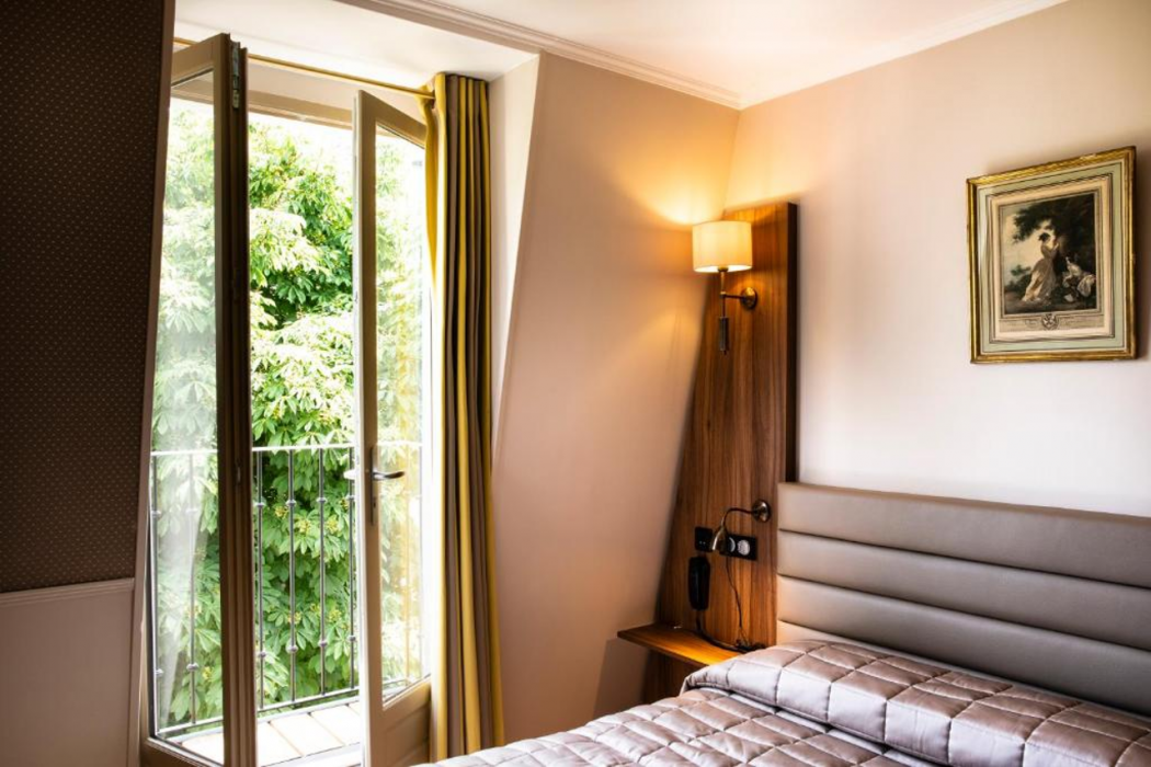 Hotel de la Tour Eiffel 8/10