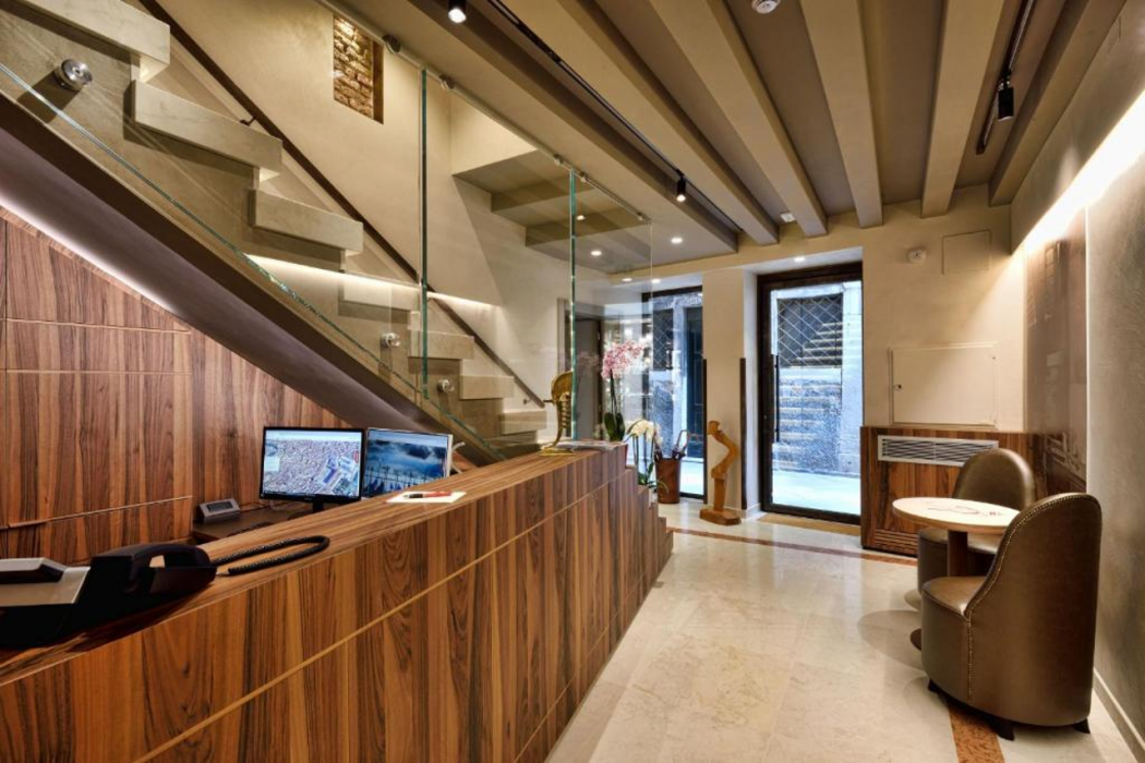 Rosa Salva Hotel 5/56