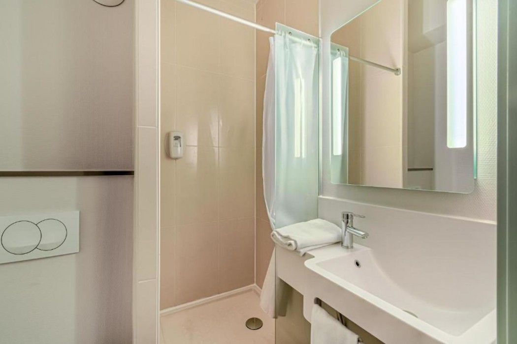 B&B HOTEL Salon De Provence 10/17