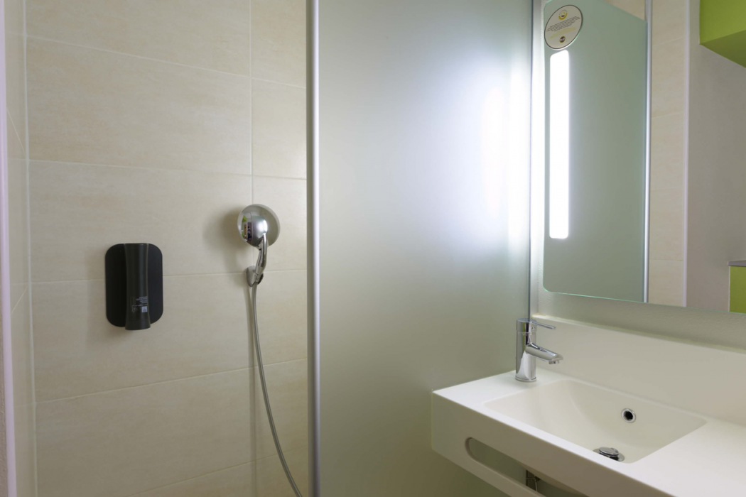 B&B HOTEL Marne-la-Vallee Torcy Gare 3 etoiles 8/27