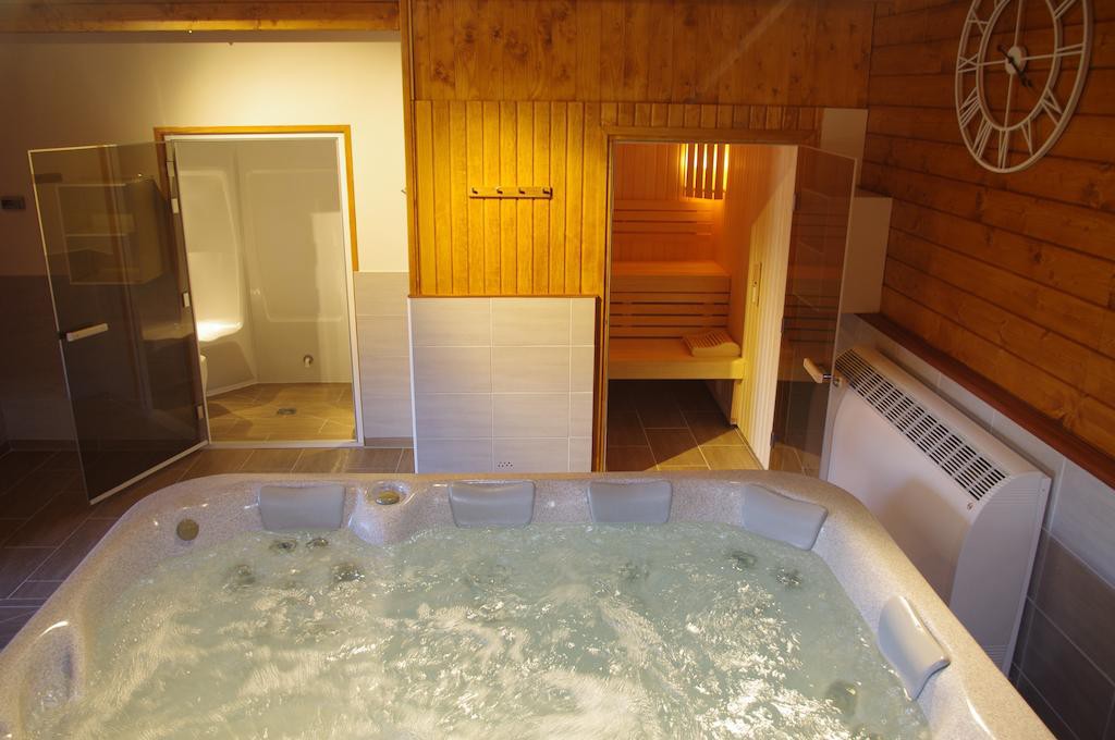 HOSTELLERIE DU CENTROTEL ET SPA 16/29