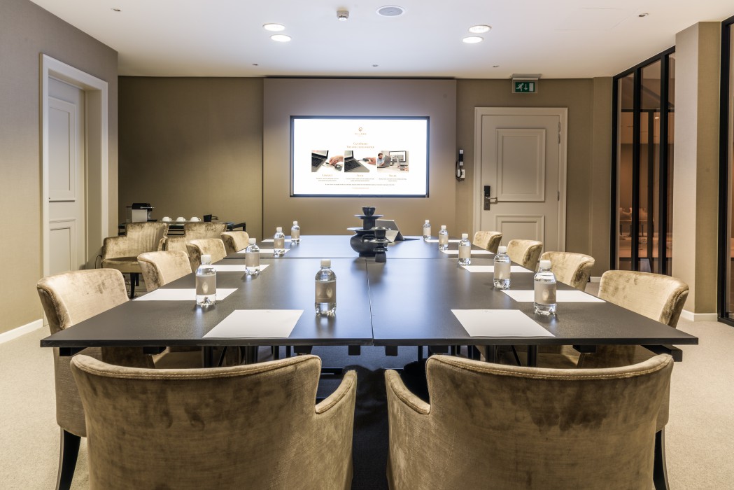 Numa Brussels Lief 28/48