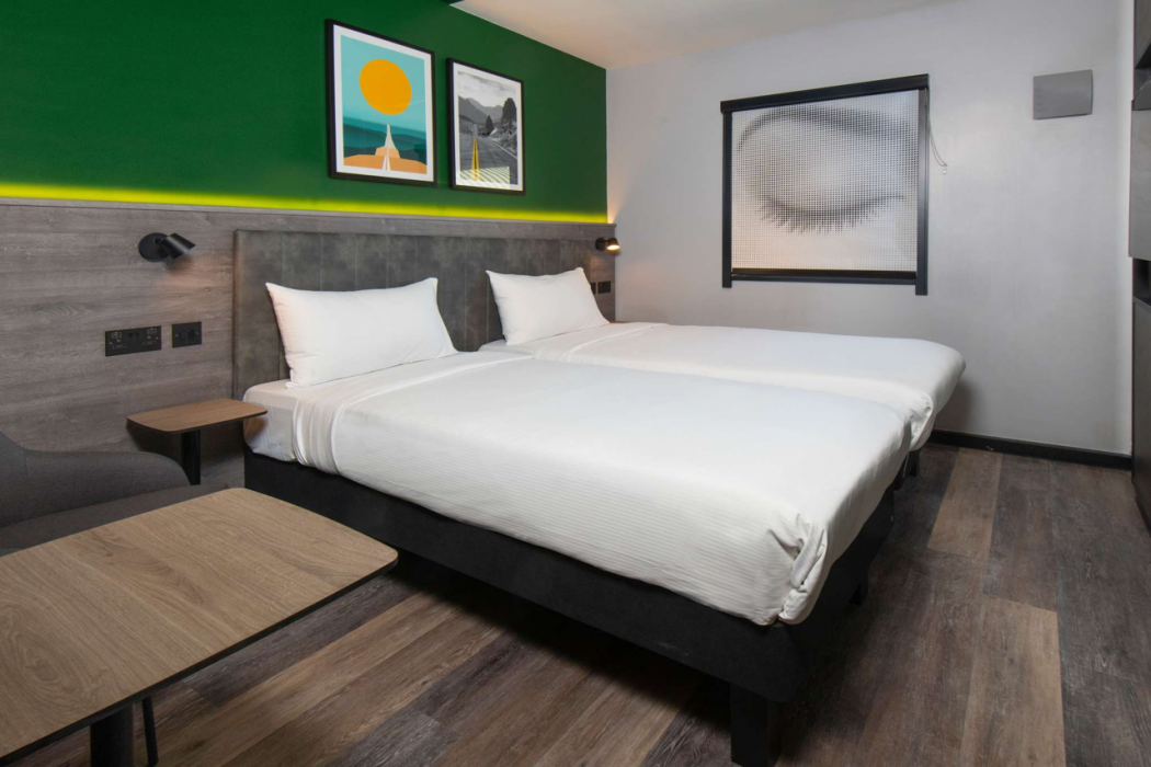 Ibis Styles London Gatwick Airport 14/64