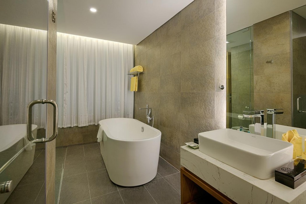 Parosand Danang Hotel 56/161