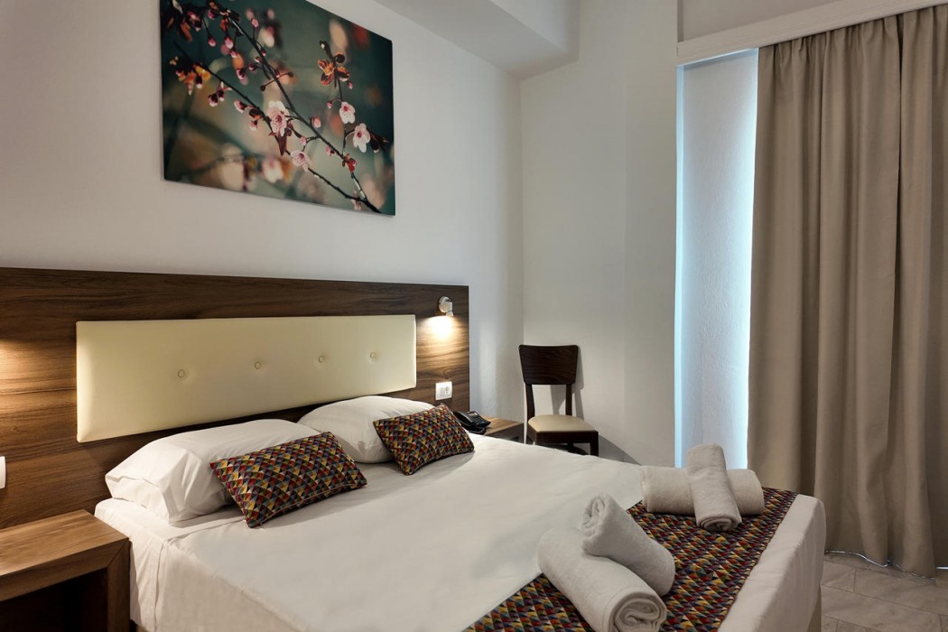 Hotel Santorini 35/55