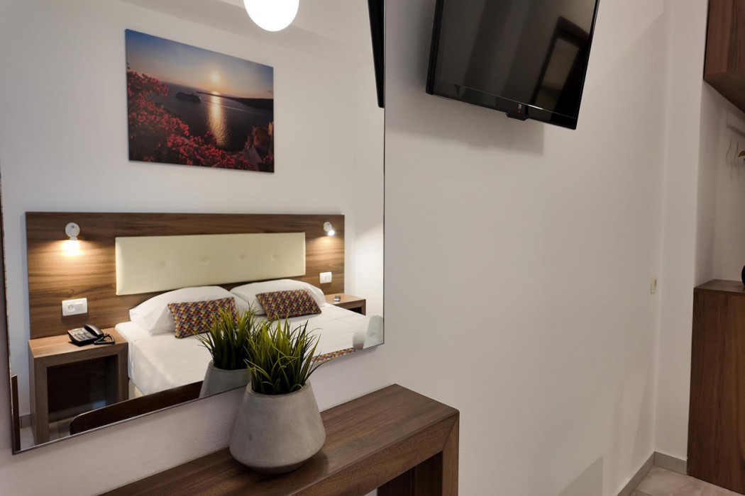 Hotel Santorini 34/55