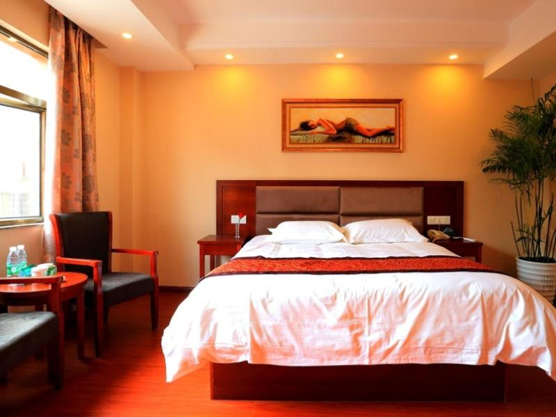 Greentree Inn Jiujiang Railway Station QianhongXiang Hotel 25/68