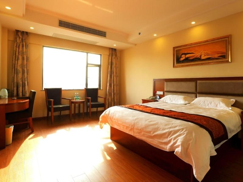 Greentree Inn Jiujiang Railway Station QianhongXiang Hotel 23/68