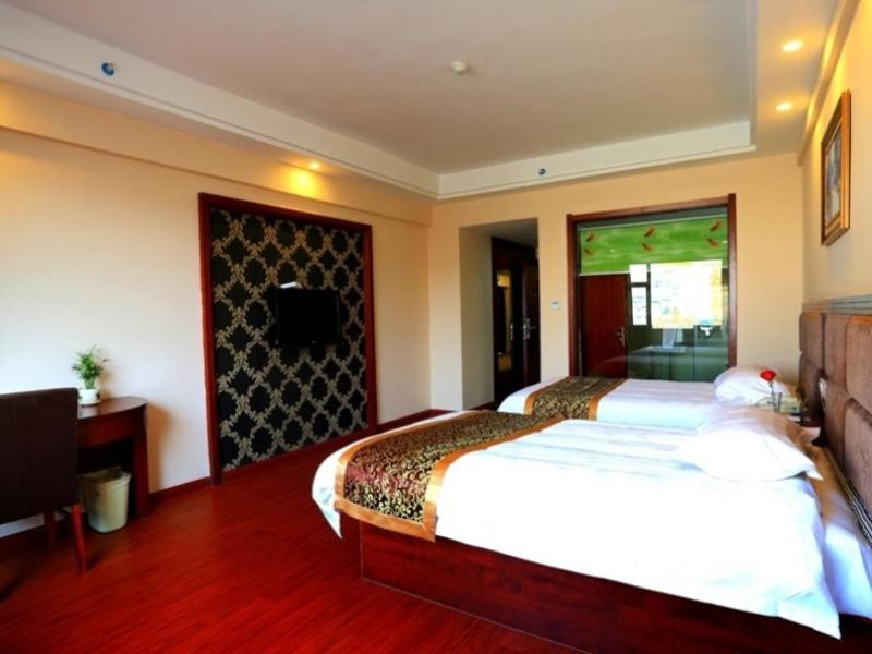 Greentree Inn Jiujiang Railway Station QianhongXiang Hotel 6/68