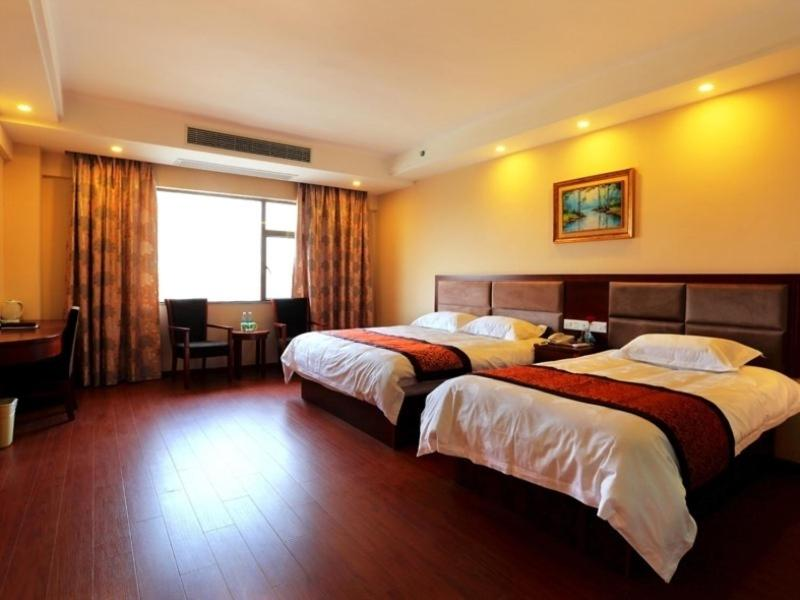 Greentree Inn Jiujiang Railway Station QianhongXiang Hotel 27/68