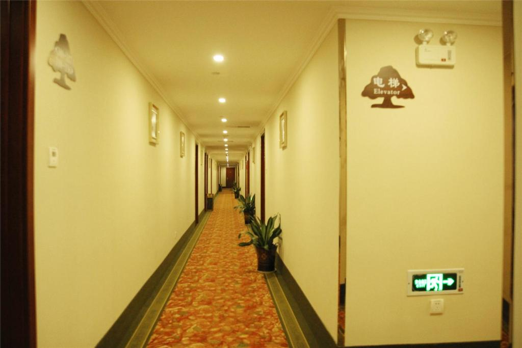 Greentree Inn Tangshan Nanhu Lake Exhibition Center Express Hotel 62/78