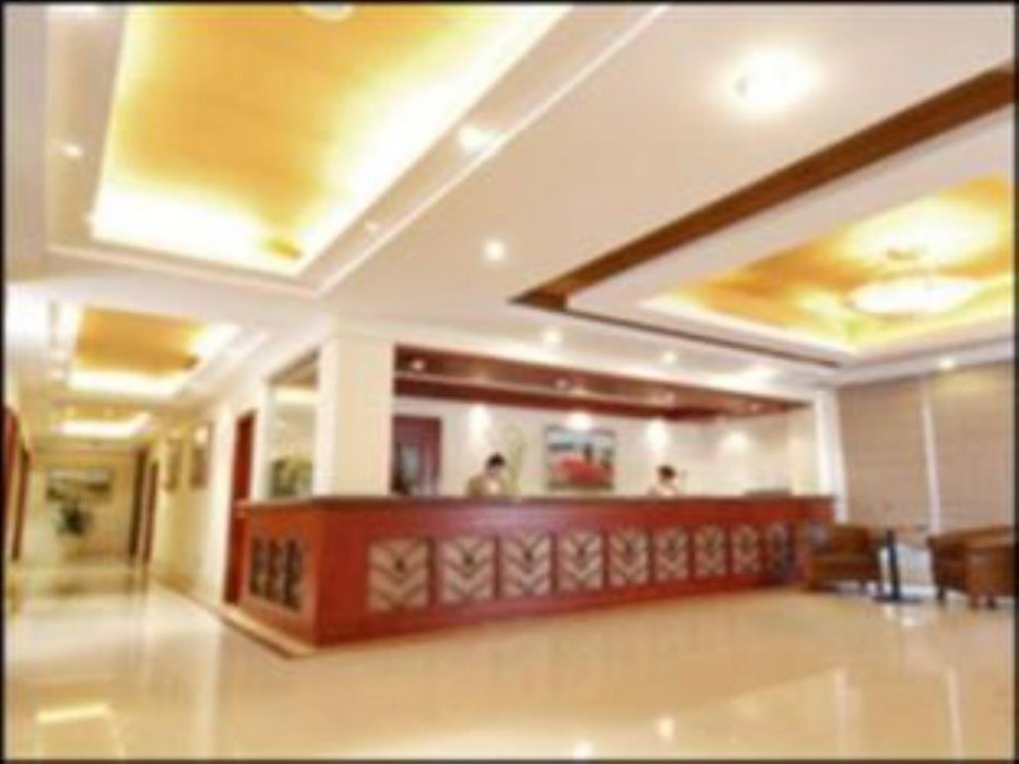 Green Tree Inn Urumqi South Xinhua Road Business Hotel 15/42