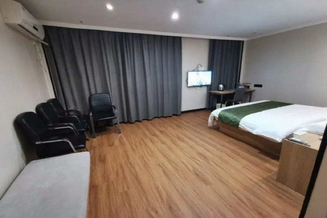 Greentree Inn Suzhou Kunshan Penglang Xinxing Road Express Hotel 8/14