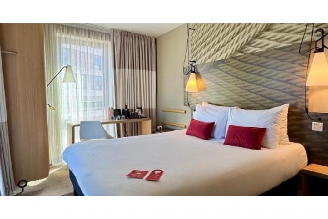 Ibis London Canning Town 12/66