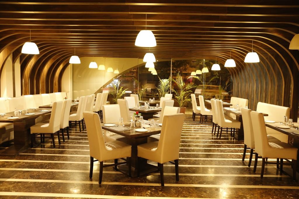 HOTEL ORANGE 16/27
