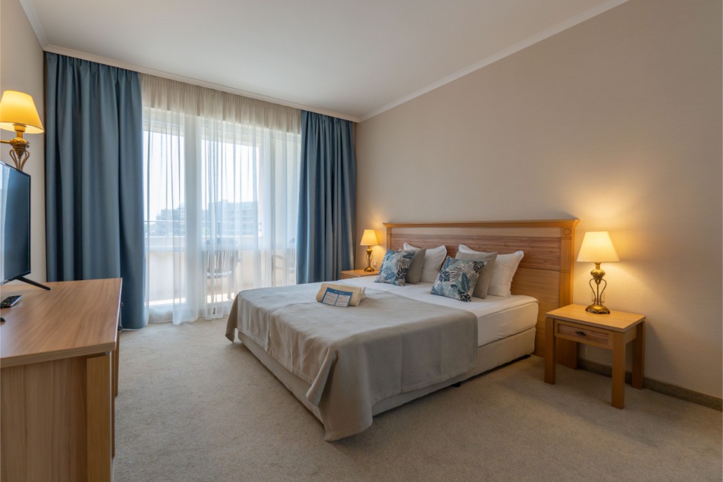 DIT Majestic Beach Resort 33/84