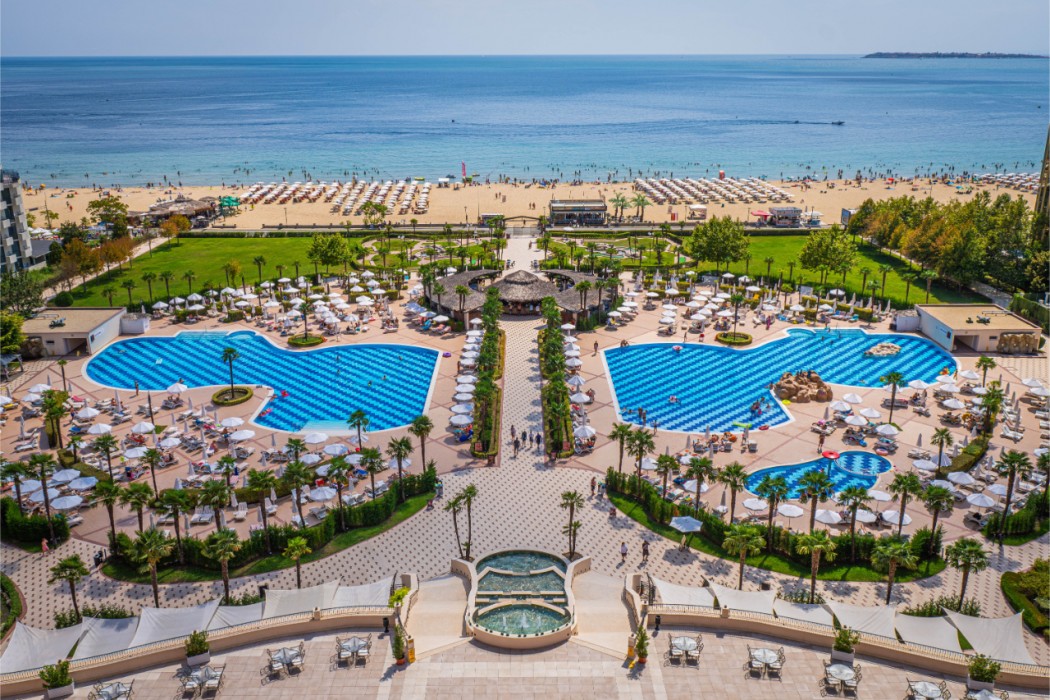 DIT Majestic Beach Resort 4/84
