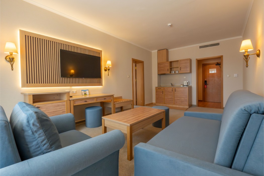 DIT Majestic Beach Resort 35/84