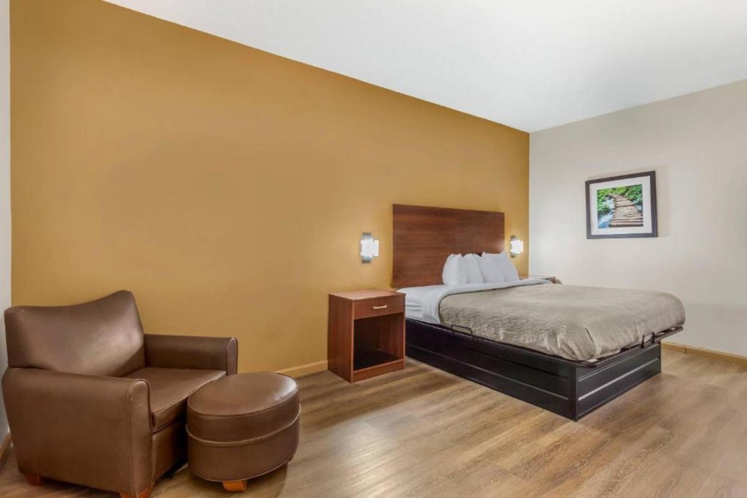 Quality Inn Lumberton 12/30