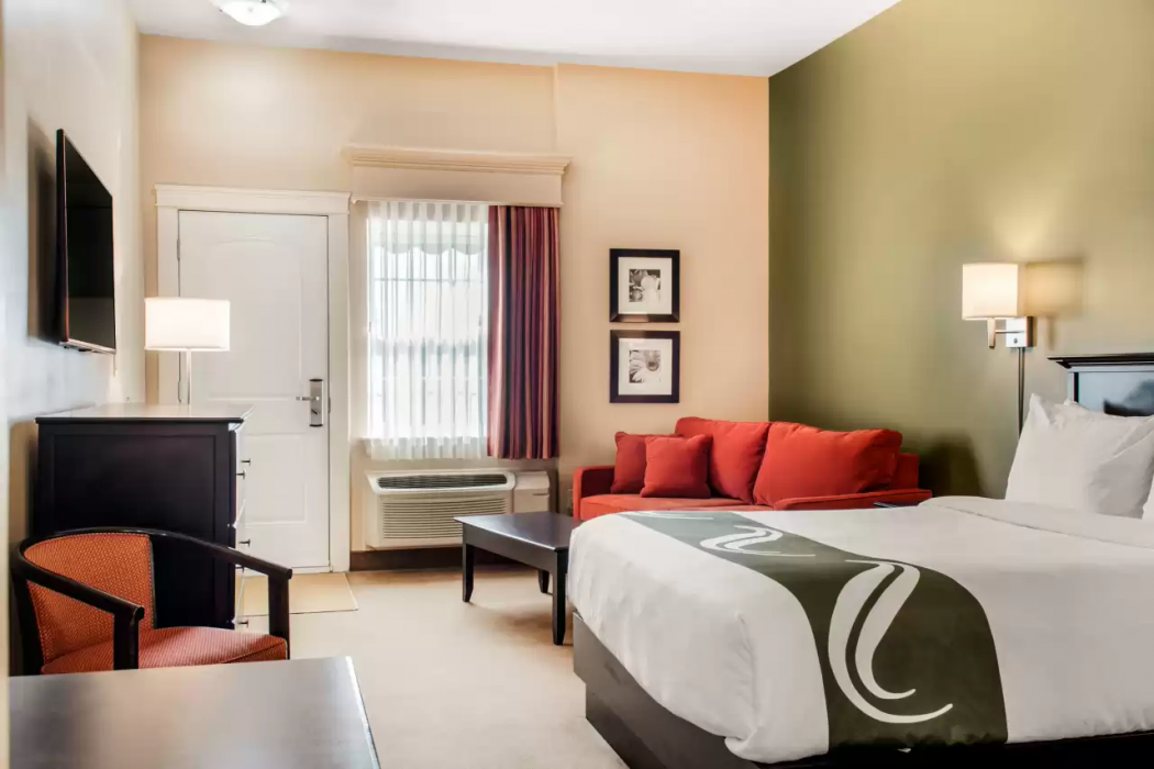 Quality Inn & Suites Quispamsis 7/26