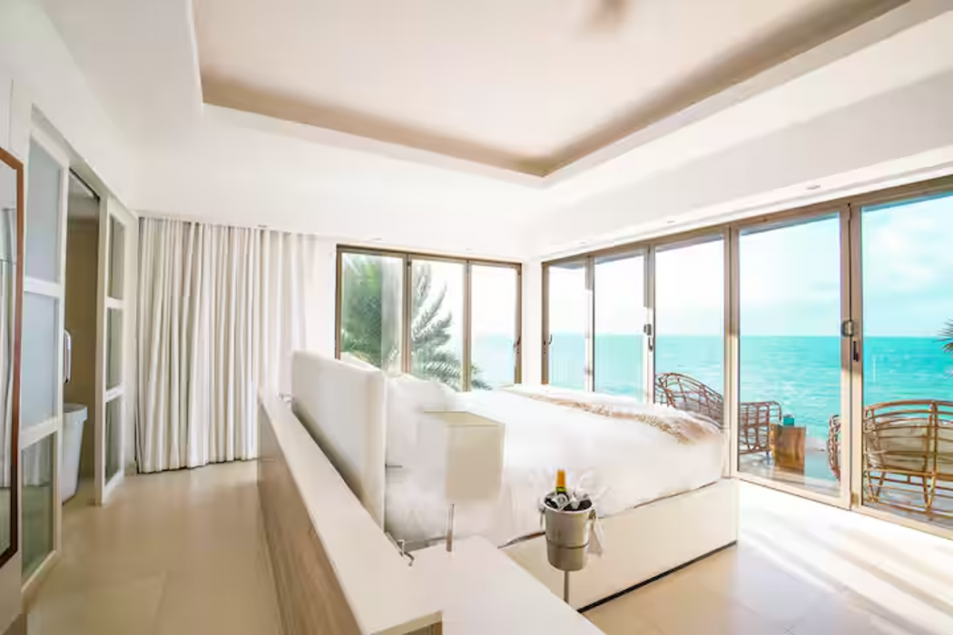 Hodges Bay Resort & Spa, an HQ Luxury Resort & Residences 12/67