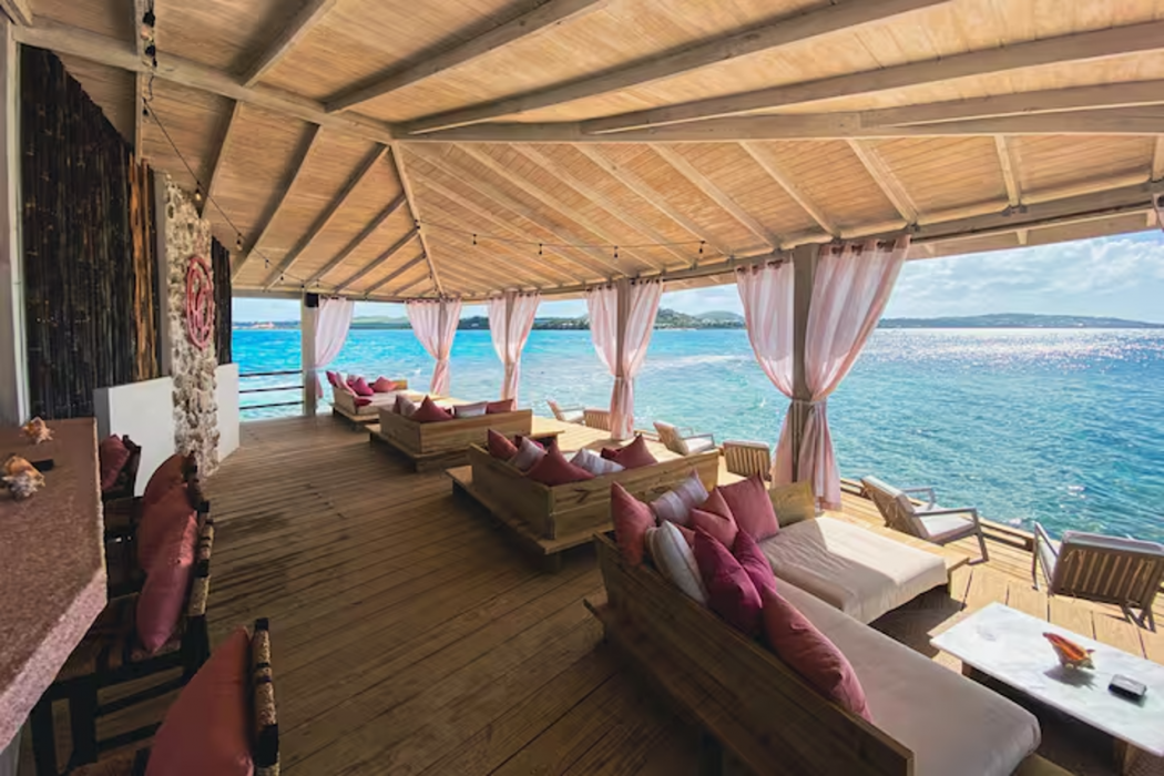 Hodges Bay Resort & Spa, an HQ Luxury Resort & Residences 28/67