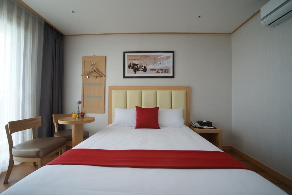 Shin Shin Hotel Jeju City 19/60