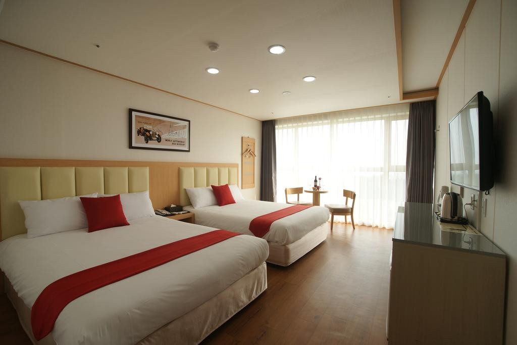 Shin Shin Hotel Jeju City 18/60