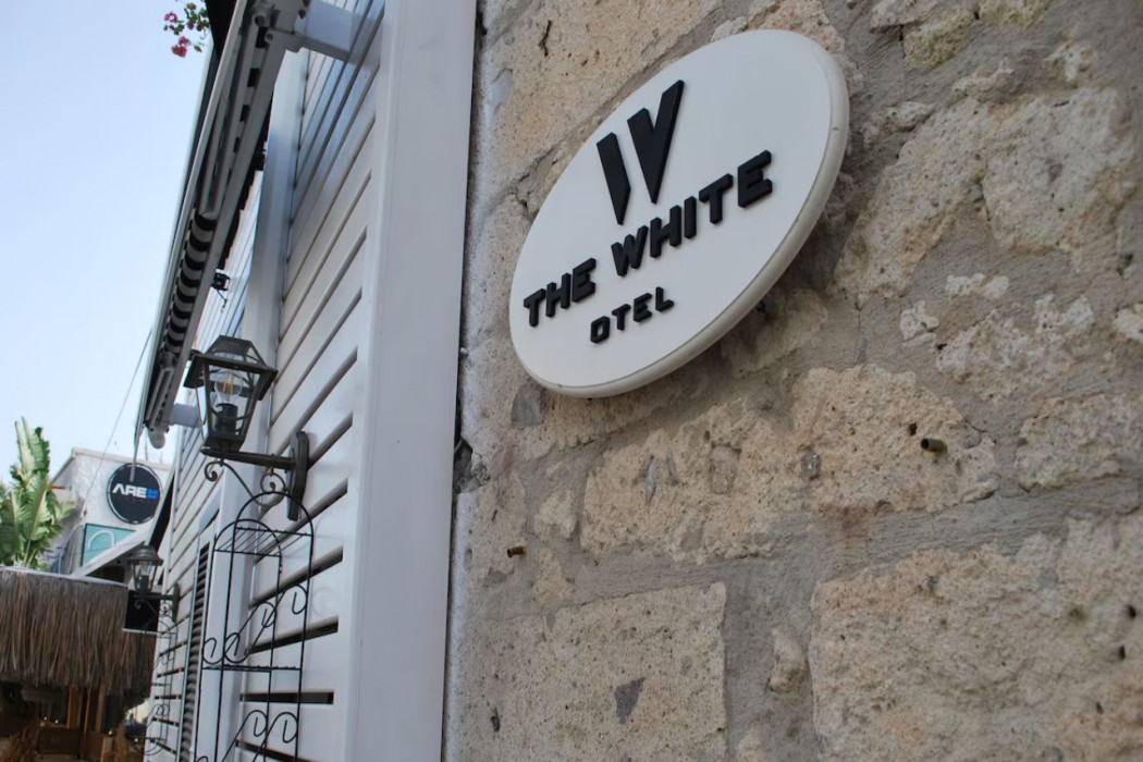 The White Hotel 4/92