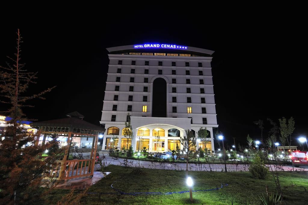 GRAND CENAS HOTEL 1/20