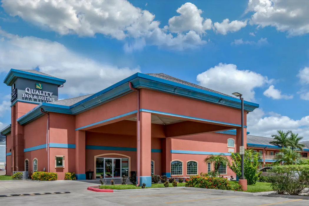 Quality Inn & Suites at The Outlets Mercedes/Weslaco 1/40