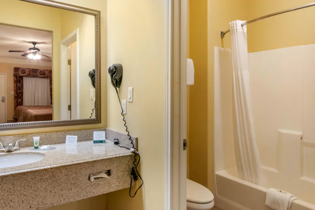 Quality Inn & Suites at The Outlets Mercedes/Weslaco 11/40
