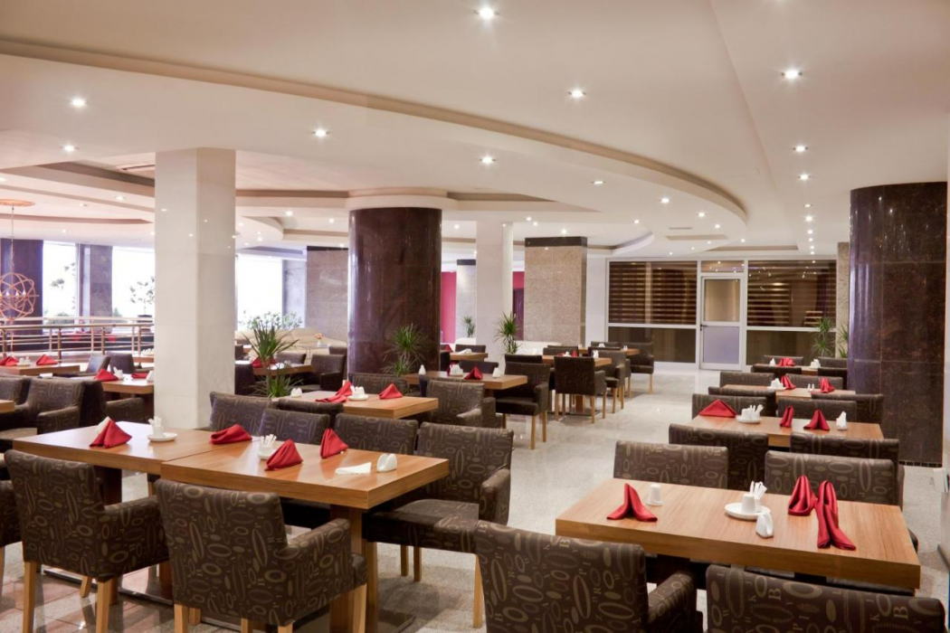 BELLA ROMA HOTEL 13/14