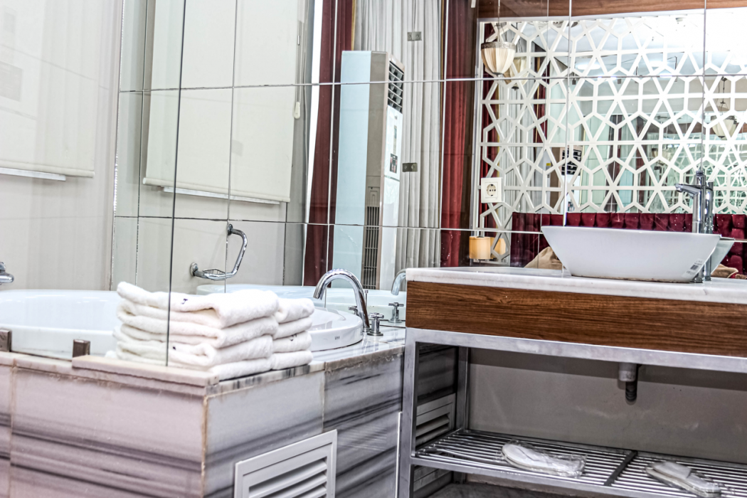 Room at Shams Al-Basra Hotel, BASRA
