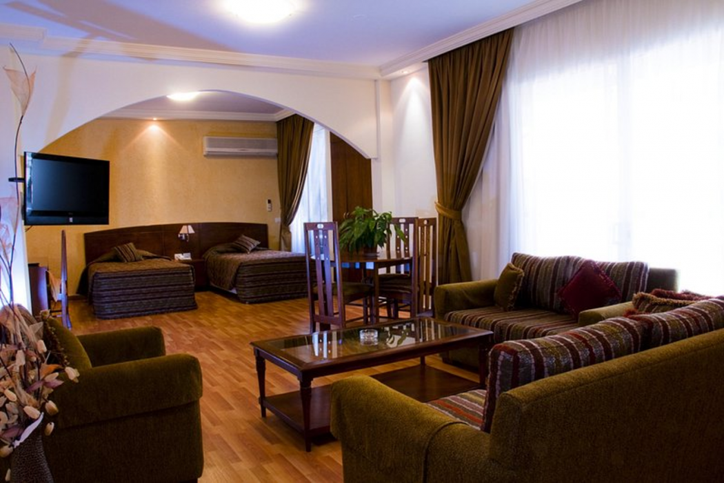 White House Suites 28/58