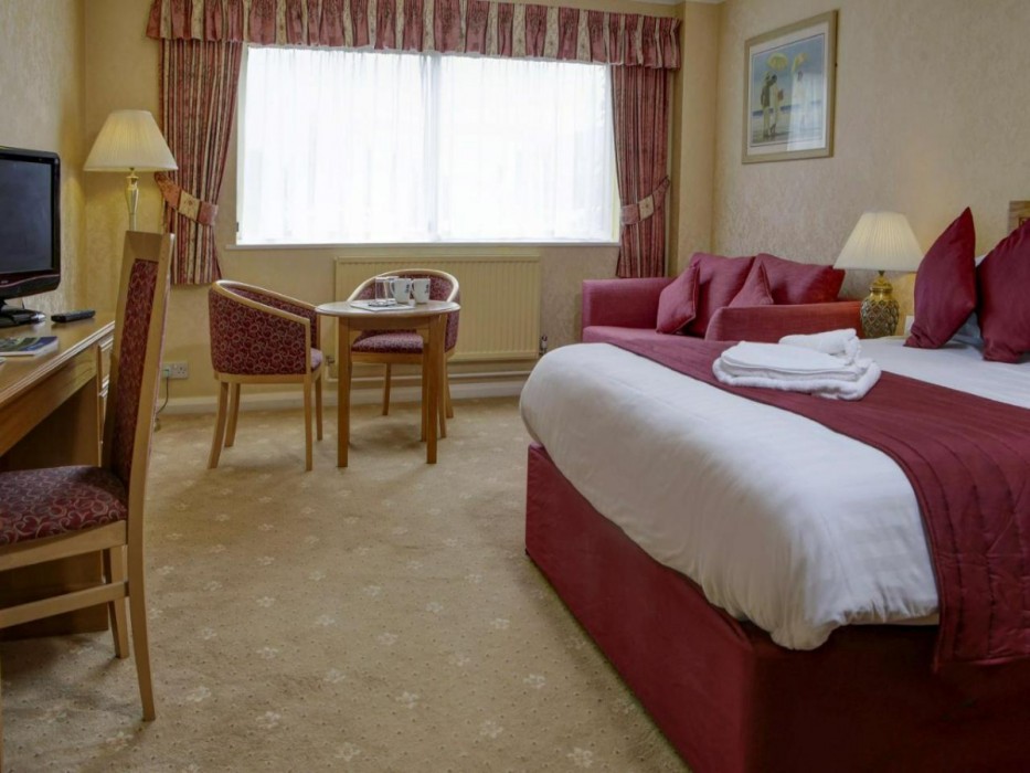 CBH The Tiverton Hotel 6/44