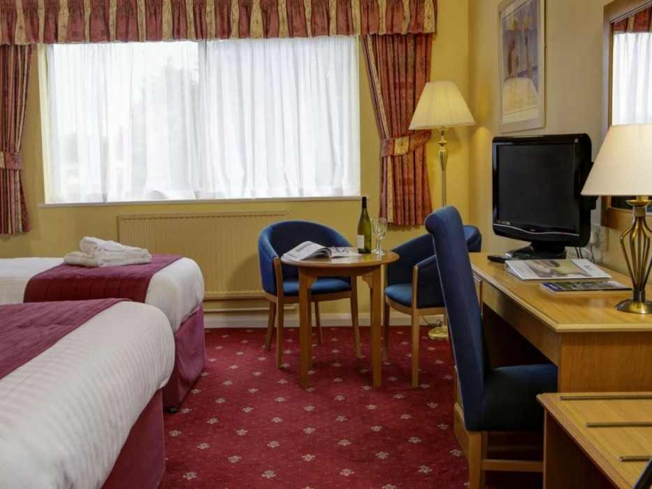 CBH The Tiverton Hotel 8/44