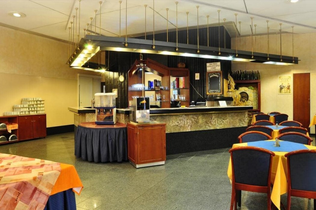 Olympik Congress Hotel 11/20